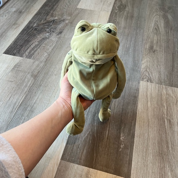 Jellycat Fergus Frog Medium - Picture 2 of 8